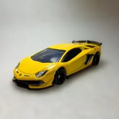 トミカ アヴェンタドール SVJ 黄 1/68スケール ランボルギーニ ミニカー