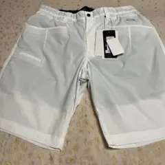 オークリー OAKLEY ショートパンツ ホワイト