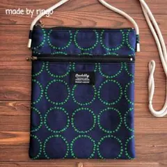 サコッシュ★ショルダーバック★タブレットケース★ドッドサークル