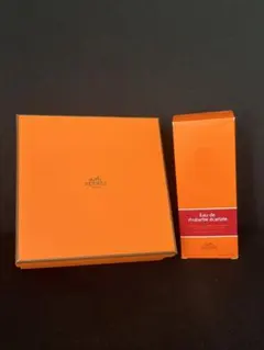 【新品未使用】エルメスハンドクリーム&ハンカチ、ヘア＆ボディシャワージェル