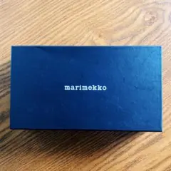 marimekko マリメッコ　長財布　ダークグリーン