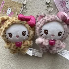 新品　ハローキティ　ヒョウ柄キーホルダー　2個セット　ピンク　リボン　①