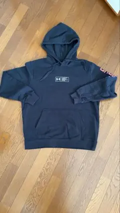 Under Armour アンダーアーマー 黒 フード付きパーカー L