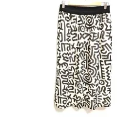 ホワイトとブラックの抽象パターンスカート フリー　ウエストゴム　派手目の柄
