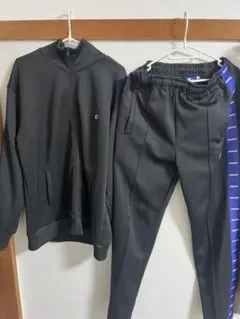 Item thumbnail for item c9bb063d-e7c7-4ee7-adcb-28b2c7203e06