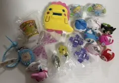 ガチャガチャ めじるしアクセサリー しずくちゃん たまごっち ナルミヤ ちいかわ