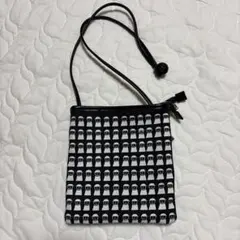 Item thumbnail for item 3cf8bd4b-3b61-40cd-aed5-f56a50da0b7a