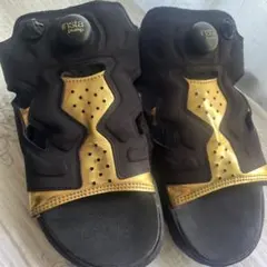 完売!!リーボックReebok 23cm インスタポンプフューリー　BKゴールド