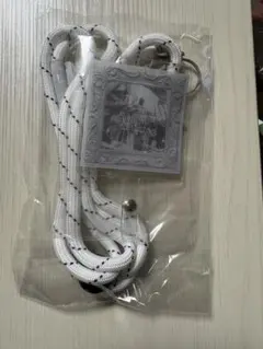 ホワイトラウンジ 初回特典 スマホショルダーストラップ