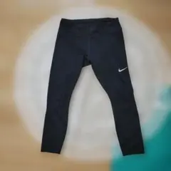 ナイキNike レディース黒スパッツスリムフィット七分丈　XＬ　訳あり