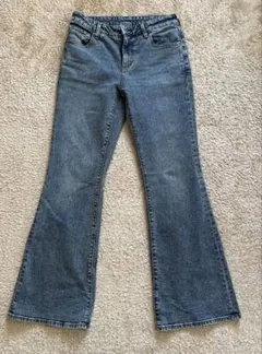 GU フレアパンツ