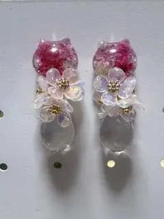 265.猫とお花のピアス サージカル使用 イヤリング変更不可(赤とピンク系)