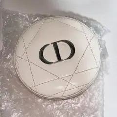 Diorスキン フォーエヴァー クチュール　ルミナイザー 02 ピンクグロウ