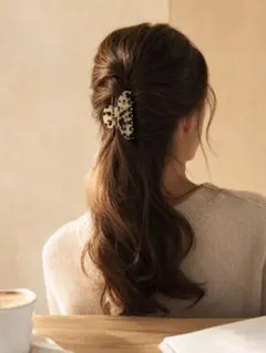 美品】Alexander de Paris パール ヘアクリップ 琥珀色 - メルカリ