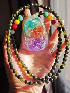 夜光斑霊　三色牡丹花　精雕刻　ネックレス