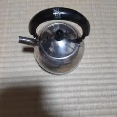 ステンレスやかん 0.7L 小さなやかん　ケトル　新生活のサムネイル
