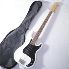 美品 BUSKER'S エレキベース ホワイト プレベタイプ ケース付のサムネイル