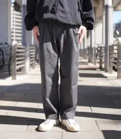 グラミチ 日本限定 TCツイルタックテーパードパンツ チャコールグレー M