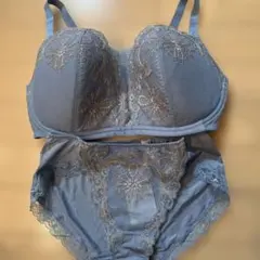 限定価格　Wacoal Yue 小さく見せるブラショーツセットH75 L