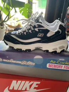 SKECHERS D'Lites スニーカー ブラック ホワイトのサムネイル