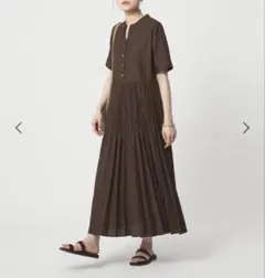 green label relaxing ワッシャープリーツワンピース　ブラウンのサムネイル