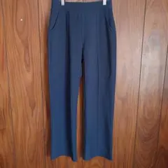 TRUBE センターライン美脚　ストレートパンツ