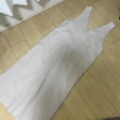 vネックジャンスカ　しまむら　UNIQLO GU coca