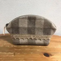 ラウンドポーチ(ウールギンガムチェックベージュ) ハンドメイドポーチ
