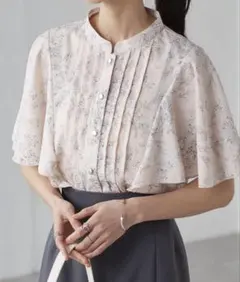 RANAN【接触冷感】ピンタックフレア袖ブラウス フラワープリント 半袖ブラウス