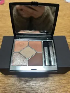 Dior サンク クルール 423