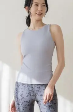 lavaリブロゴタンクトップ