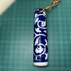 陶器の壁掛け一輪挿しのサムネイル