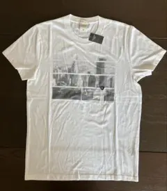 【新品未使用】Abercrombie & FitchホワイトプリントTシャツ M