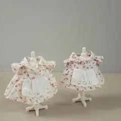 ①２枚セット【お母さん用】着せ替え服お洋服　ワンピースシルバニアファミリー当時物