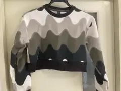 adidas marimekko 波模様 クロップドトレーナー