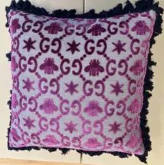 GUCCI ジャガードベルベット花柄刺繍クッション ピンク・黒フリンジ