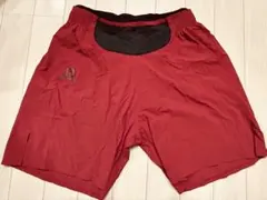 【値下げ】Salomon 赤 ランニング ショートパンツ Sサイズのサムネイル