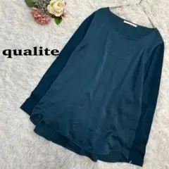【qualite】カリテ サテンドッキングプルオーバー　ダークグリーン　長袖のサムネイル