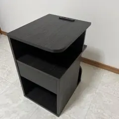 ナイトテーブル