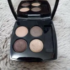 CHANEL レキャトルオンブル322