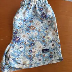 パタゴニア Patagonia バギーショーツ　4T 花柄