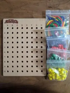 トイズ　トイズアカデミージュニア　ペグボード　紐通し