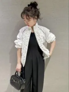 【美品】LILY BROWN フロントフリルブルゾン