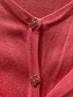 Lサイズ　花ボタン　ピンクカーディガン