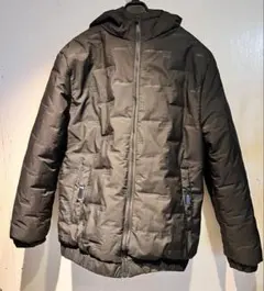 ダウンジャケット ブラック フード付き　男女問わず　XL おしゃれ　秋冬