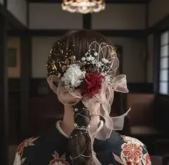 サーモンピンクリボンヘアアクセサリー　赤　髪飾り　成人式　振袖　卒業式　結婚式