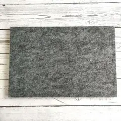 j047・吸音 フェルト レザークラフト マット 0.9cm 菱目打ち 防音
