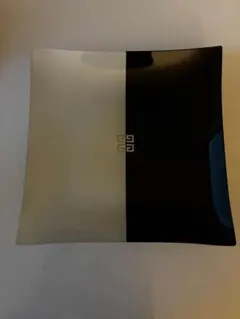 Givenchy 二色使いプレート　マグカップセットのサムネイル