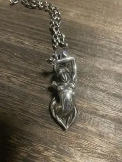 13.@ 、Froid Tiedeur ペンダントトップ 翼の女性シルバー Froid Tiedeur ペンダントトップ 翼の女性シルバー Yahoo