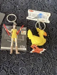 ファイナルファンタジーフィギュアキーホルダー2個セット